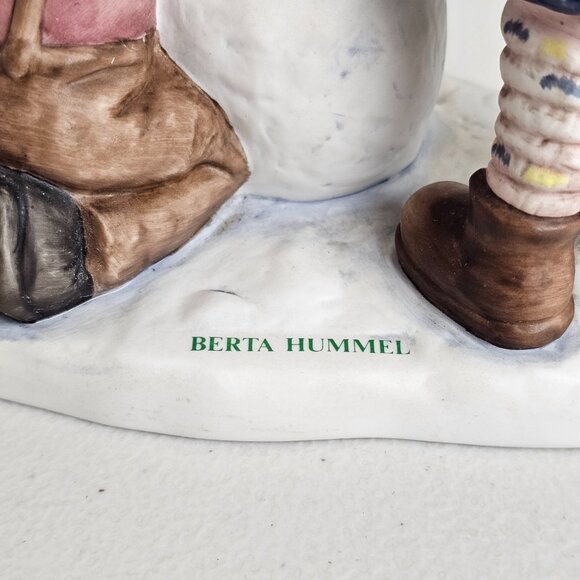 "Crowning Touch" Goebel Berta Hummel '99 Figure BH 82 Orig Open Box Cert Of Auth - Picture 4 of 10